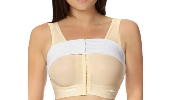 Lin de compression pour la réhabilitation après augmentation mammaire avec de l'acide hyaluronique