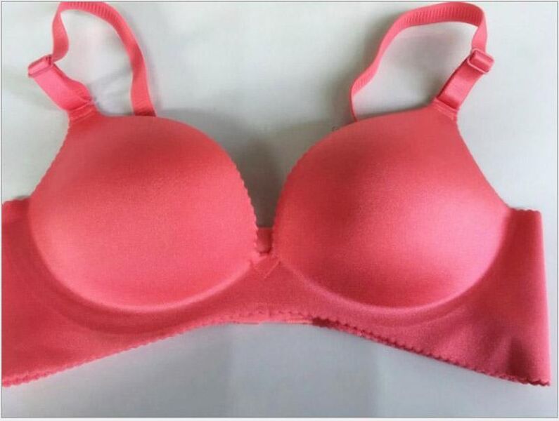 Soutien-gorge avec effet push-up pour une augmentation visuelle de la poitrine